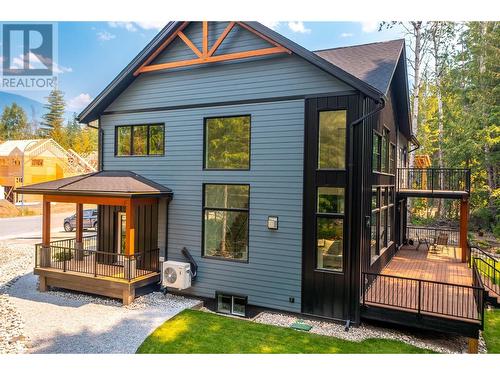 1009 Williams Gate Lane, Revelstoke, BC - Outdoor With Deck Patio Veranda