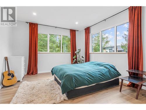 1009 Williams Gate Lane, Revelstoke, BC - Indoor Photo Showing Bedroom