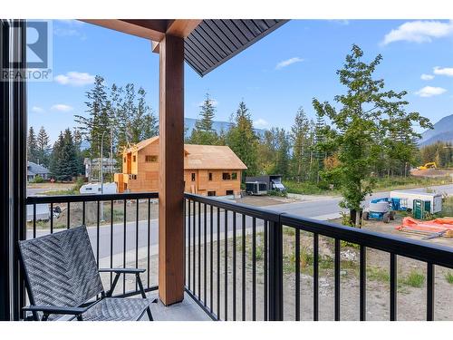 1009 Williams Gate Lane, Revelstoke, BC - Outdoor With Exterior