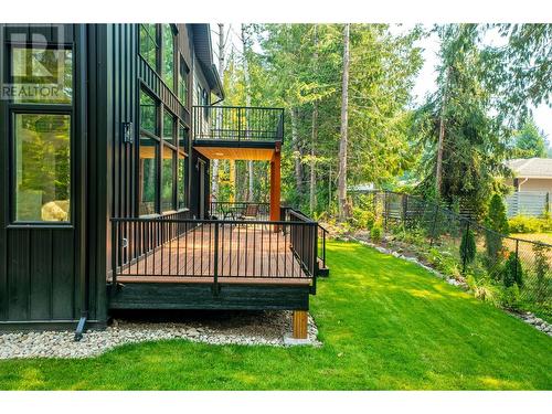 1009 Williams Gate Lane, Revelstoke, BC - Outdoor With Deck Patio Veranda