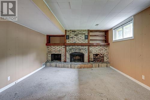 160 Millbank Drive, London, ON - Indoor With Fireplace