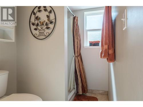 2047 Norman Street Lot# 14, Armstrong, BC - Indoor Photo Showing Bathroom