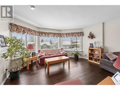 2047 Norman Street Lot# 14, Armstrong, BC - Indoor Photo Showing Living Room