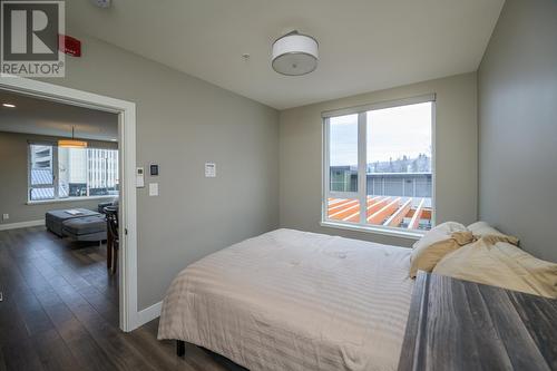 201 1087 6Th Avenue, Prince George, BC - Indoor Photo Showing Bedroom