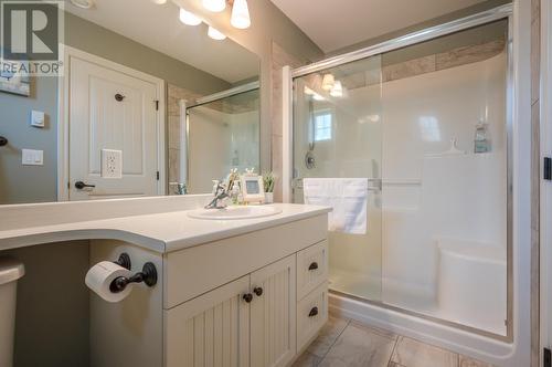 2450 Radio Tower Road Unit# 115, Oliver, BC - Indoor Photo Showing Bathroom