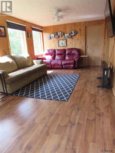 130 Mitchell Road, Kapuskasing, ON - Indoor Photo Showing Living Room