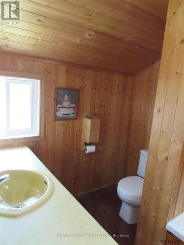 130 Mitchell Road, Kapuskasing, ON - Indoor Photo Showing Bathroom