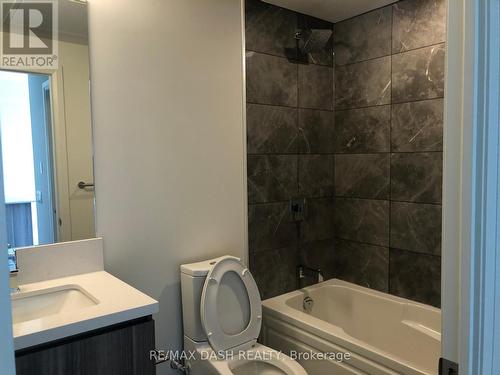 501 - 151 Avenue Road, Toronto (Annex), ON - Indoor Photo Showing Bathroom