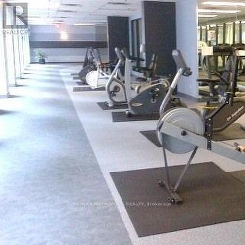 403 - 7 Carlton Street, Toronto (Church-Yonge Corridor), ON - Indoor Photo Showing Gym Room