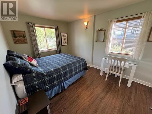 6155 12Th Street, Grand Forks, BC - Indoor Photo Showing Bedroom