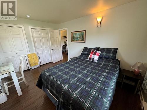 6155 12Th Street, Grand Forks, BC - Indoor Photo Showing Bedroom