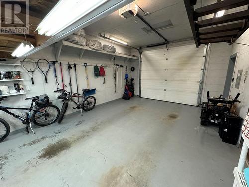 6155 12Th Street, Grand Forks, BC - Indoor Photo Showing Garage