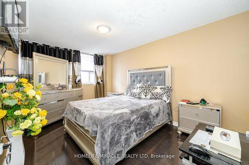 605 - 3501 Glen Erin Drive, Mississauga (Erin Mills), ON - Indoor Photo Showing Bedroom