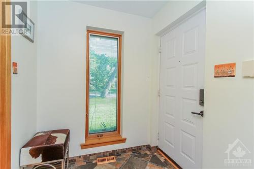 244 Tudor Place, Ottawa, ON - Indoor Photo Showing Other Room