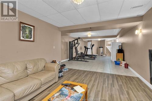 2308 St. Clair Avenue, Windsor, ON - Indoor Photo Showing Gym Room