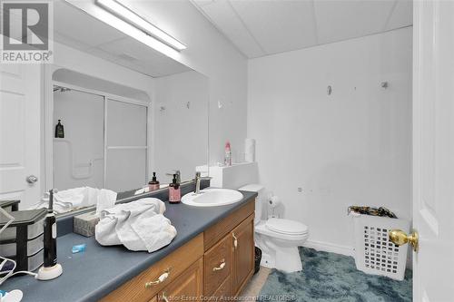 2308 St. Clair Avenue, Windsor, ON - Indoor Photo Showing Bathroom