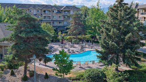 315-1962 Enterprise Way, Kelowna, BC - Outdoor With In Ground Pool