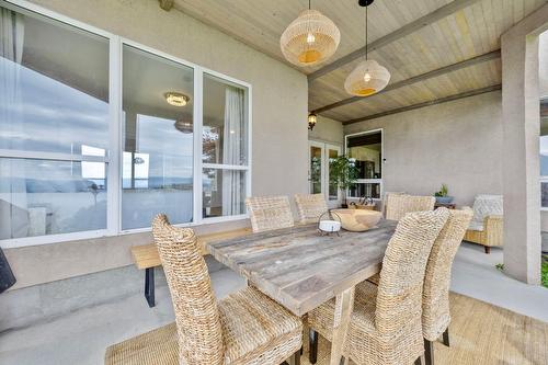 3567 Royal Gala Drive, West Kelowna, BC - Indoor Photo Showing Dining Room