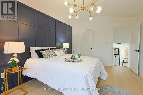 8414 Atack Court, Niagara Falls, ON - Indoor Photo Showing Bedroom