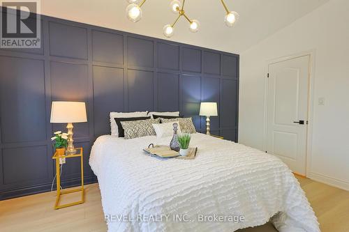 8414 Atack Court, Niagara Falls, ON - Indoor Photo Showing Bedroom