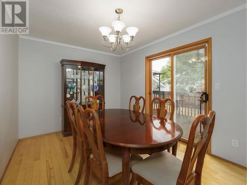 2885 Ridgeview Drive, Prince George, BC - Indoor Photo Showing Living Room