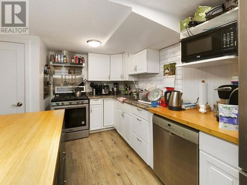 2885 Ridgeview Drive, Prince George, BC - Indoor Photo Showing Kitchen