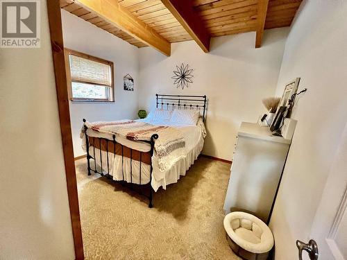 7220 Summit Road, Canim Lake, BC - Indoor Photo Showing Bedroom