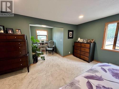 7220 Summit Road, Canim Lake, BC - Indoor Photo Showing Bedroom