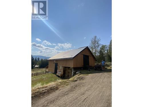 7220 Summit Road, Canim Lake, BC - Outdoor