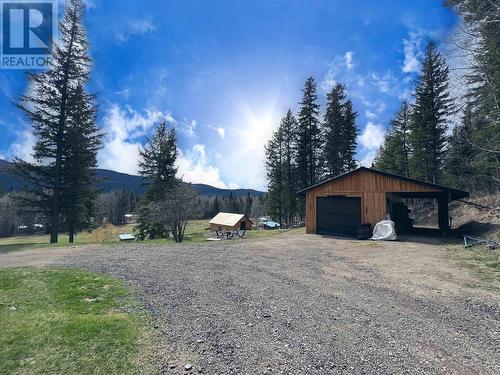 7220 Summit Road, Canim Lake, BC - Outdoor