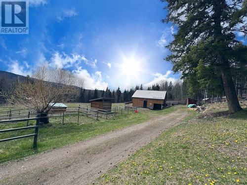 7220 Summit Road, Canim Lake, BC - Outdoor