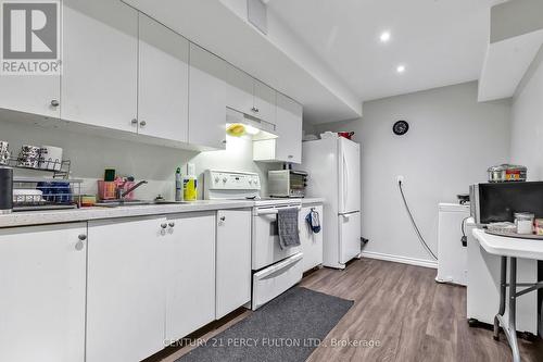 24 Bignell Crescent, Ajax (Northeast Ajax), ON - Indoor Photo Showing Kitchen