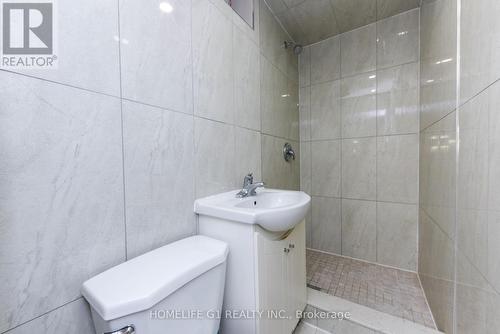 27 Salonica Road, Brampton (Fletcher'S Meadow), ON - Indoor Photo Showing Bathroom