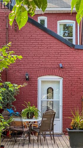 128 East Avenue N, Hamilton (Landsdale), ON - Outdoor With Deck Patio Veranda With Exterior