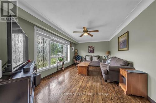 170 Orkney Street W, Haldimand, ON - Indoor Photo Showing Living Room