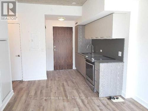 912 - 30 Baseball Place, Toronto (South Riverdale), ON - Indoor Photo Showing Kitchen