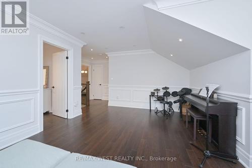 16 Hilltop Drive, Caledon, ON - Indoor Photo Showing Other Room