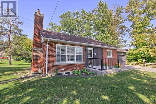 26 Miller Park Avenue, Bradford West Gwillimbury, ON - Outdoor