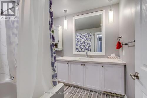 26 Miller Park Avenue, Bradford West Gwillimbury, ON - Indoor Photo Showing Bathroom