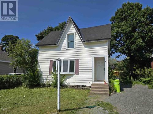 16 Hawthorne Ave, Sault Ste Marie, ON - Outdoor