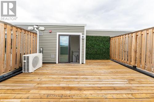 14 - 95 Eastwood Park Gardens, Toronto (Long Branch), ON - Outdoor With Exterior