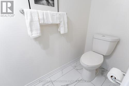 14 - 95 Eastwood Park Gardens, Toronto (Long Branch), ON - Indoor Photo Showing Bathroom