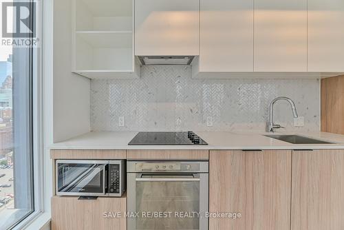 1903 - 82 Dalhousie Street, Toronto (Church-Yonge Corridor), ON - Indoor Photo Showing Kitchen