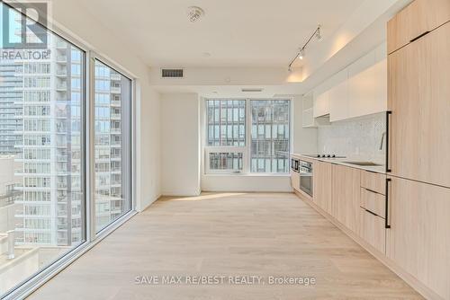 1903 - 82 Dalhousie Street, Toronto, ON - Indoor