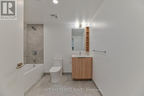 1903 - 82 Dalhousie Street, Toronto, ON - Indoor Photo Showing Bathroom