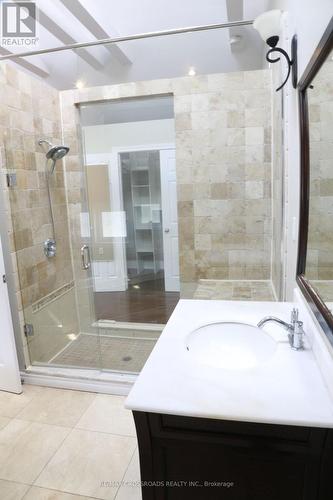 849 Inverhouse Drive, Mississauga (Clarkson), ON - Indoor Photo Showing Bathroom