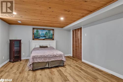 506 Cedar Glen Road, Dunsford, ON - Indoor Photo Showing Bedroom