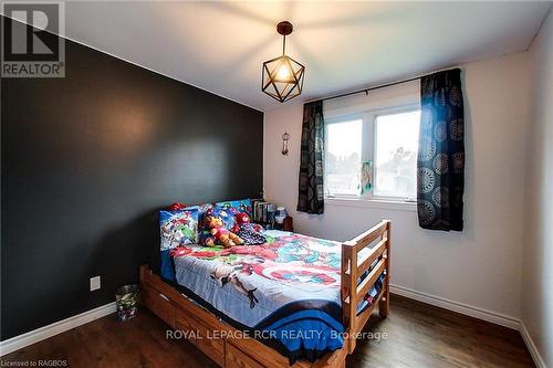 8 William Street N, Huron-Kinloss, ON - Indoor Photo Showing Bedroom