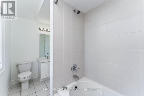 15 Lyle Way, Brampton (Credit Valley), ON - Indoor Photo Showing Bathroom