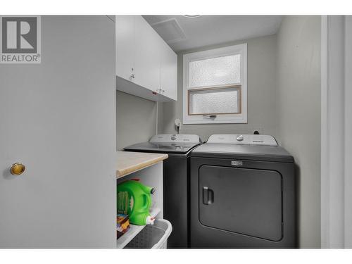 2821 Mckenney Crescent, Prince George, BC - Indoor Photo Showing Laundry Room